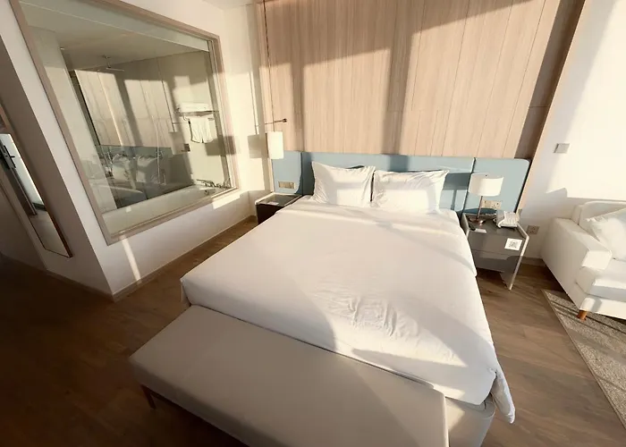 Apartment Ho Cao Cap - 5 Phong Ngu *