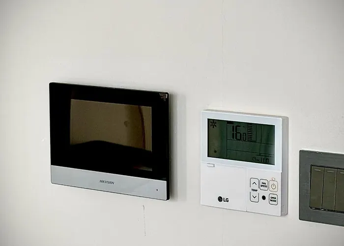 Apartment Ho Cao Cap - 5 Phong Ngu *